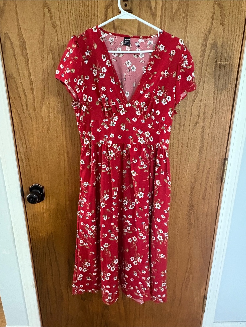 SHEIN Red Floral V-Neck Midi Dress with Short Sleeves